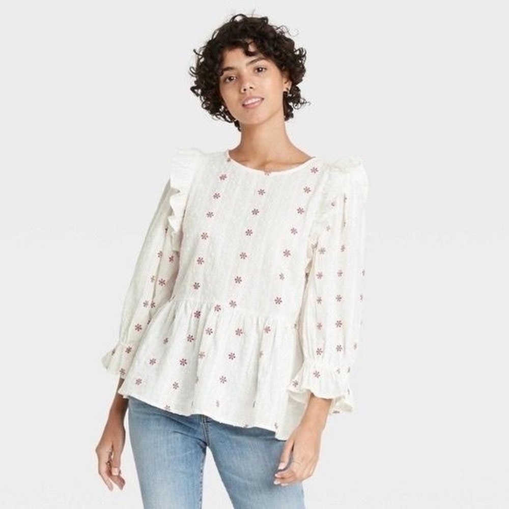 100% cotton Universal Thread White  Blouse with Red Floral Design Small